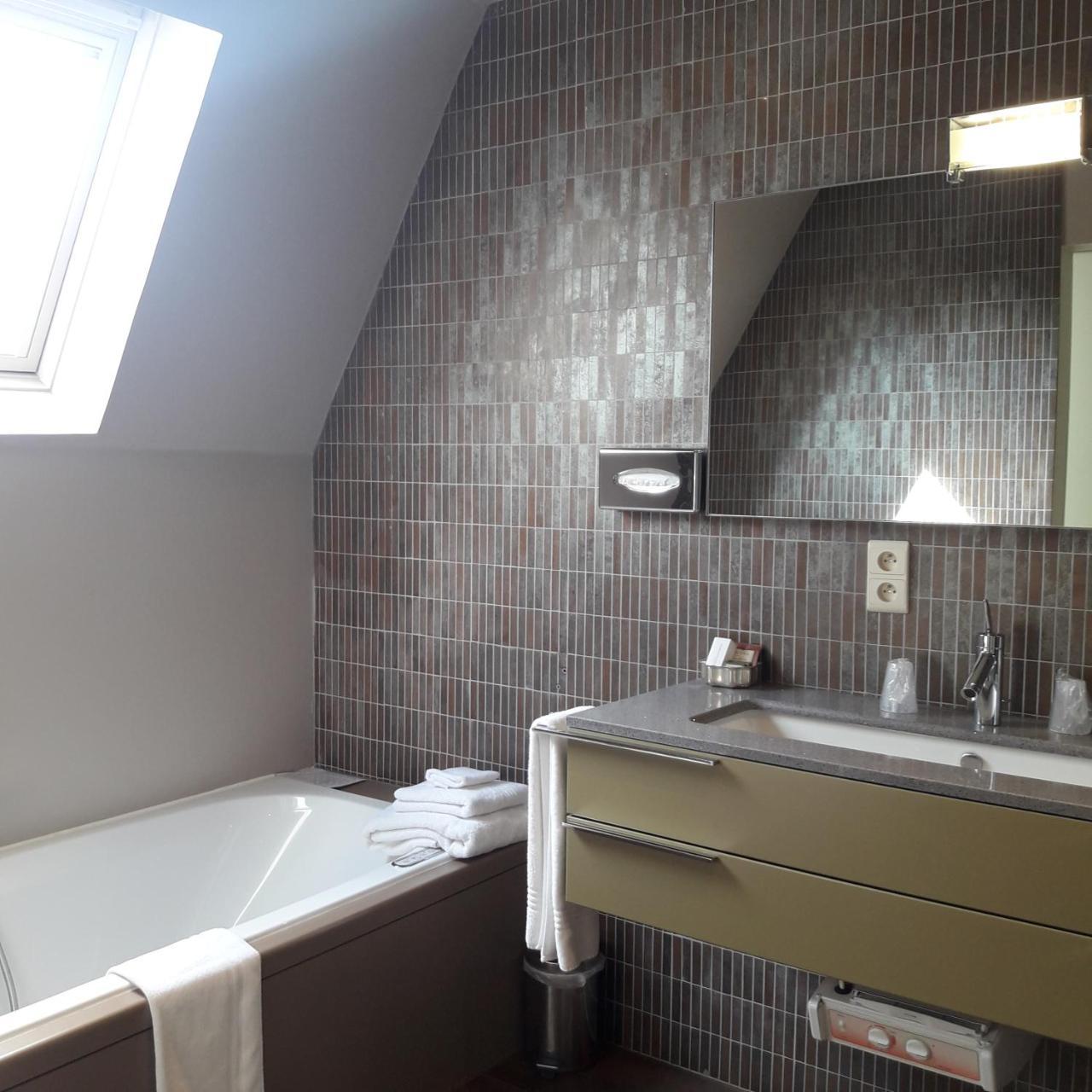 Hotel Recour Poperinge Exterior photo